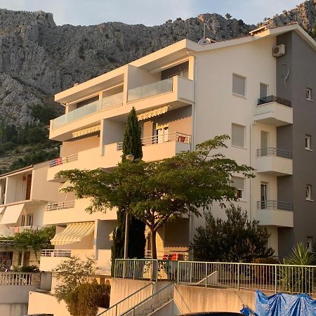 Apartments Beverly Omiš Exterior foto
